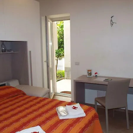 Room&apartments * Cefalù