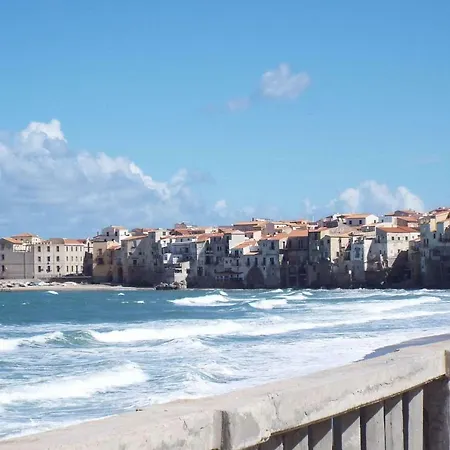 Apartment And Cefalu