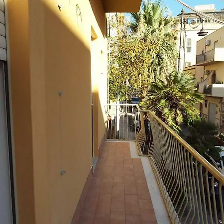 And Apartment Cefalu